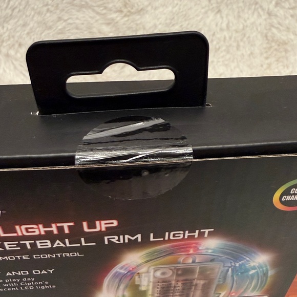Cipton LED Basketball Rim Light - Picture 4 of 6